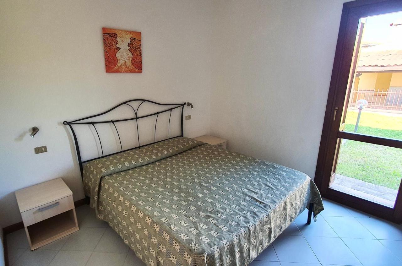 Iss Travel, Le Carrube Two Bedrooms Apartments With Air Conditioning Сан-Теодоро Экстерьер фото